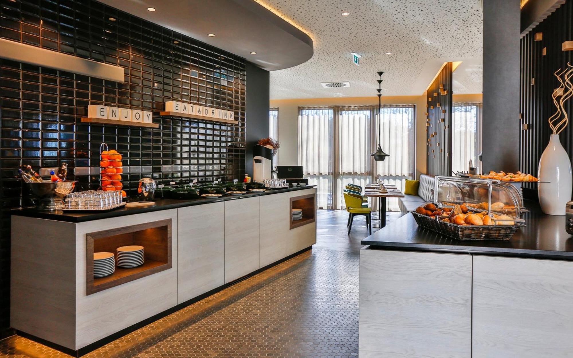 Holiday Inn - Villingen - Schwenningen By Ihg Extérieur photo